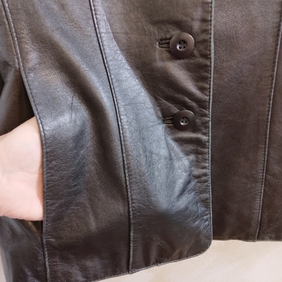 Size M Wilsons Leather Women's Coat Soft Black Collared Button Front - Picture 3 of 10